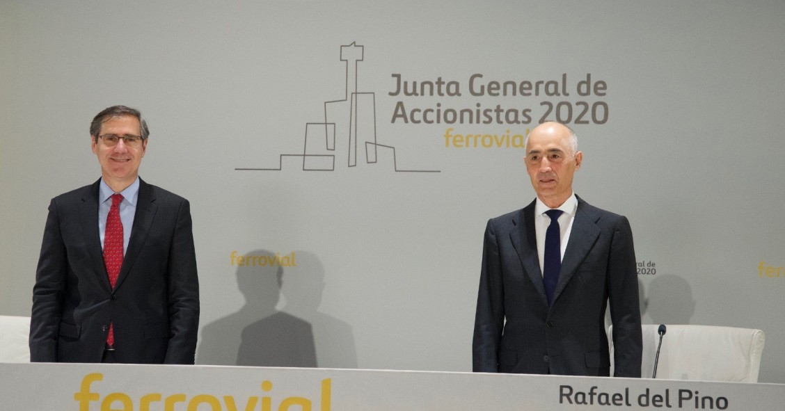 Archivo - El presidente de Ferrovial, Rafael del Pino, y el consejero delegado del grupo, Ignanio Madridejos, ante la junta de accionistas del grupo, celebrada de forma telemática