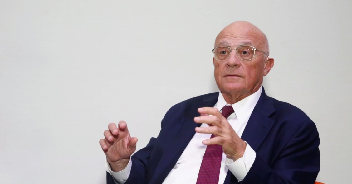 El presidente del Banco Sabadell, Josep Oliu, en un acto del Instituto de Estudios Económicos de la Provincia de Alicante (Ineca).