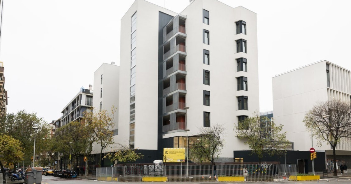 Archivo - Imagen de viviendas en alquiler.
