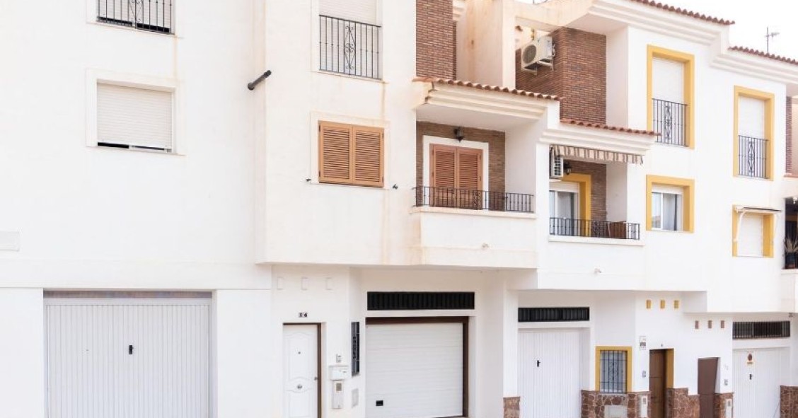 Casa con garaje en Motril