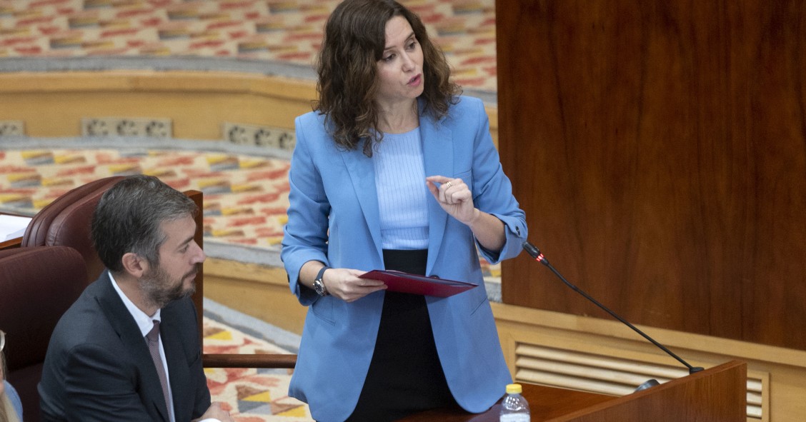 La presidenta de la Comunidad de Madrid, Isabel Díaz Ayuso, interviene este miércoles durante un pleno en la Asamblea de Madrid. 