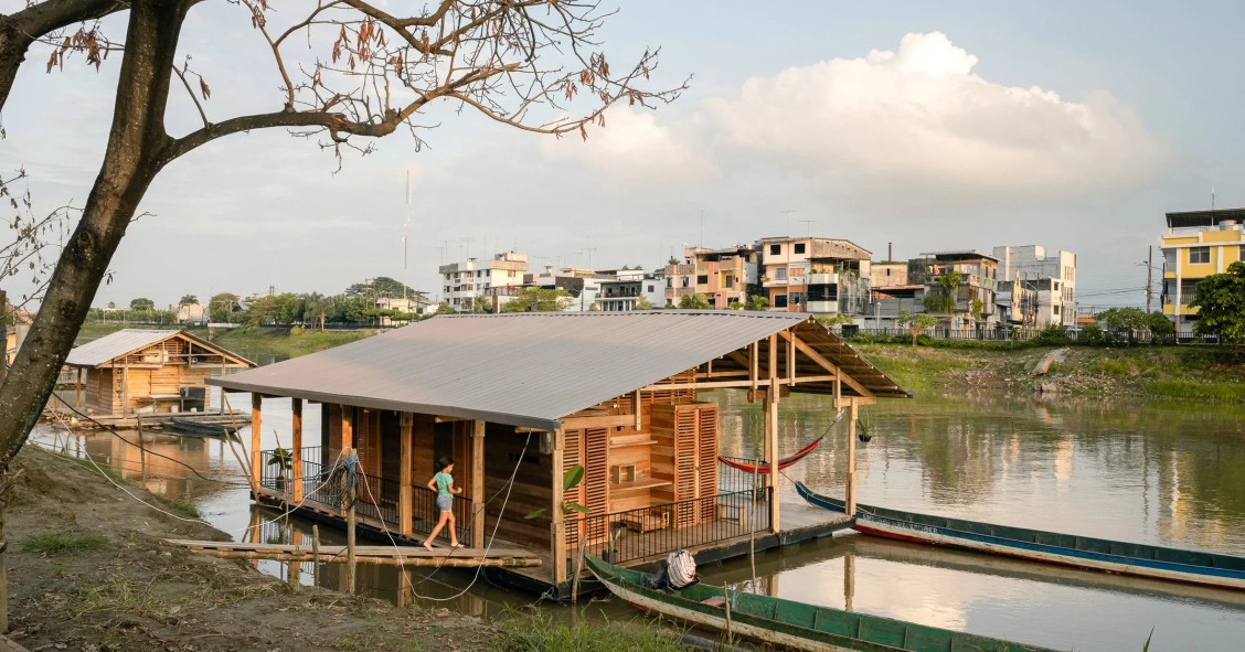Exterior de la balsa