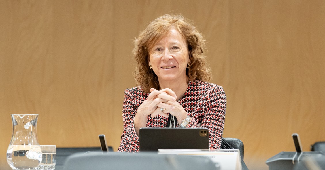 Archivo - La subgobernadora del Banco de España, Margarita Delgado, durante una reunión con el gobernador del Banco de España, las patronales bancarias AEB, CECA y Unacc y asociaciones de usuarios financieros y de mayores, en la sede del Ministerio, a 18 