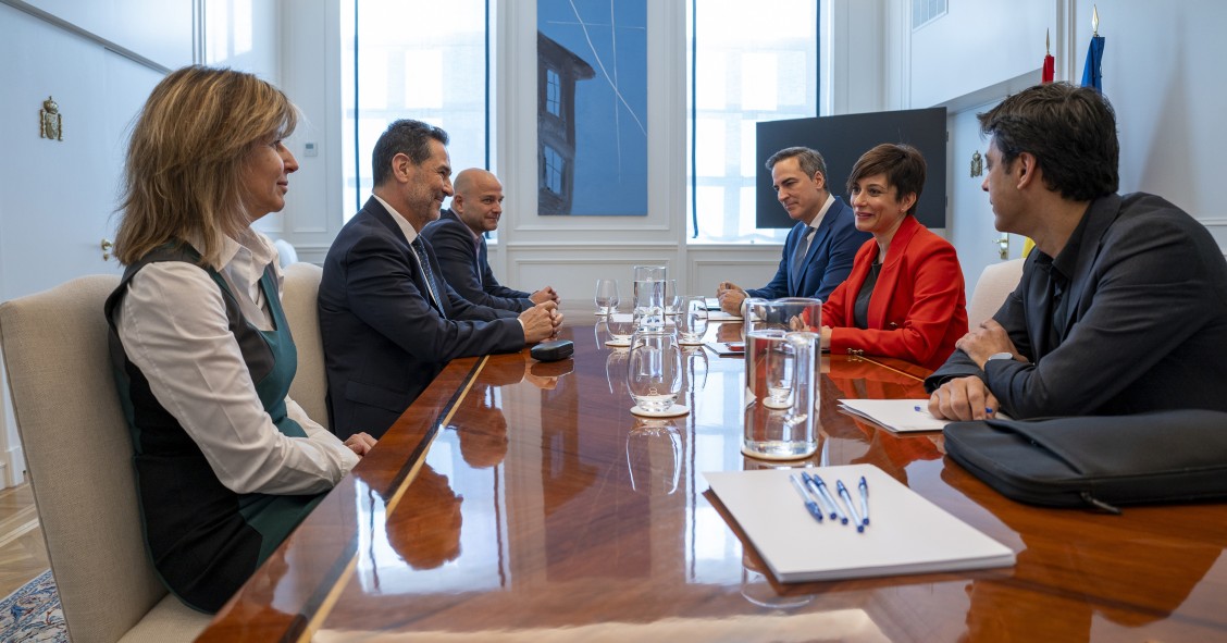 Archivo - La ministra de Vivienda y Agenda Urbana, Isabel Rodríguez, se reúne con la Asociación de Promotores Constructores de España (APCE), la Asociación Promotores Immobiliarios de Madrid (Asprima) y el APCE Cataluña. En Madrid, a 1 de febrero de 2024.