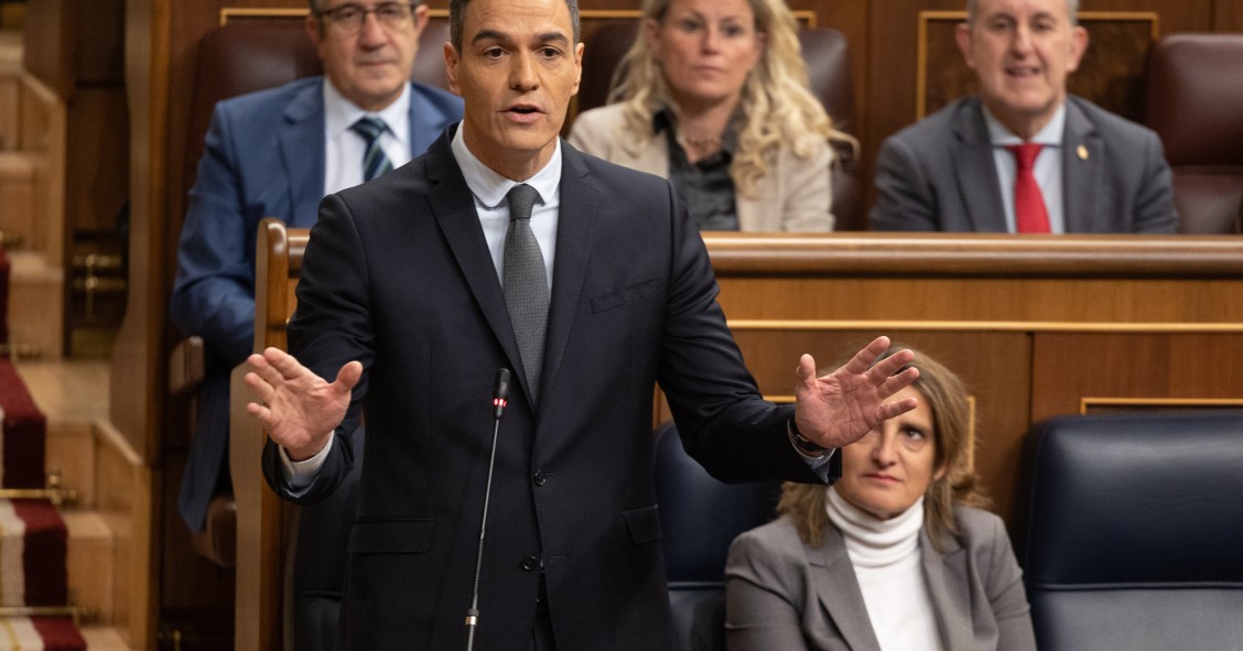 El presidente del Gobierno, Pedro Sánchez, interviene durante una sesión de control al Gobierno, en el Congreso de los Diputados, a 28 de febrero de 2024, en Madrid (España)