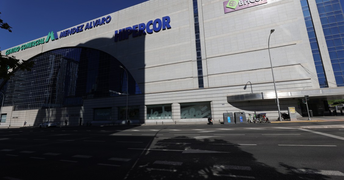 Edificio de El Corte Inglés Méndez Álvaro en el distrito de Arganzuela