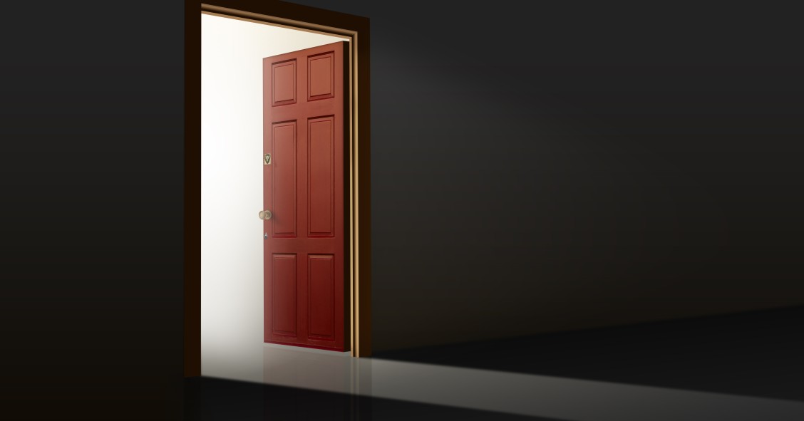 ¿Cambiar la puerta de un piso, es posible sin permiso?