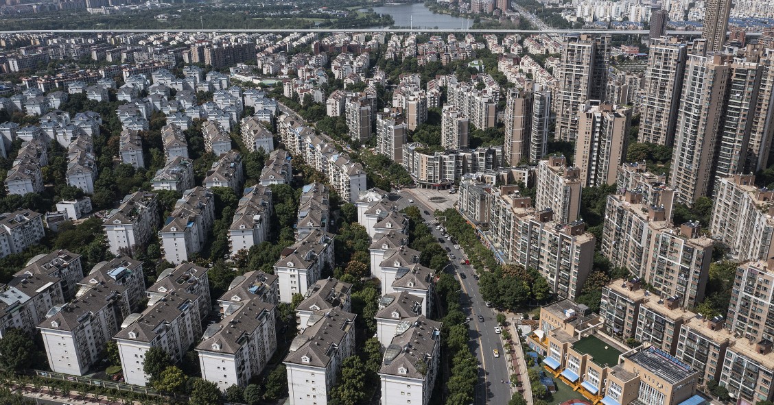 Los precios de la vivienda en China siguen cayendo pese a las medidas estatales para frenarlo