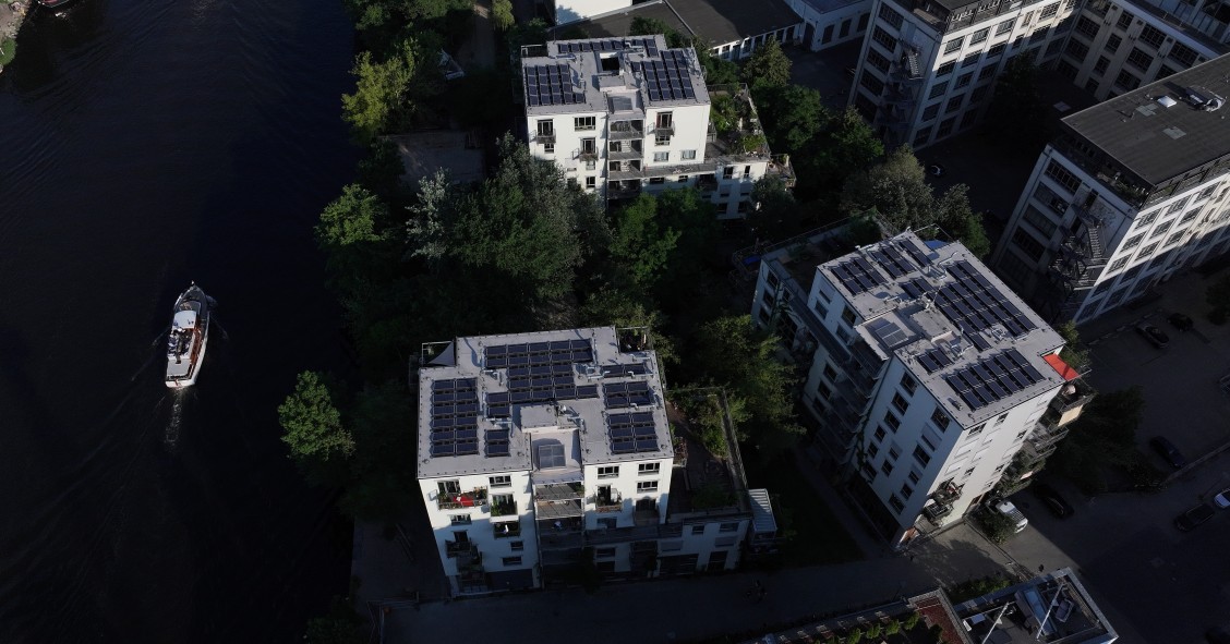 La instalación de autoconsumo en edificios de viviendas es posible