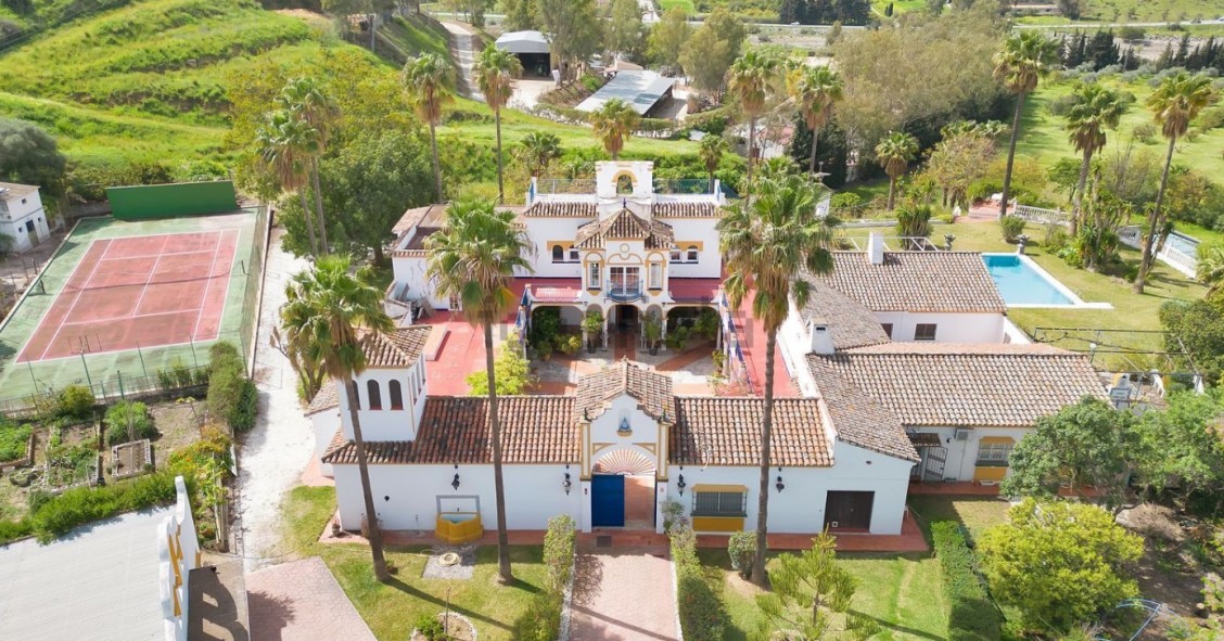 Este espectacular cortijo en Mijas se encuentra a la venta por 3 millones