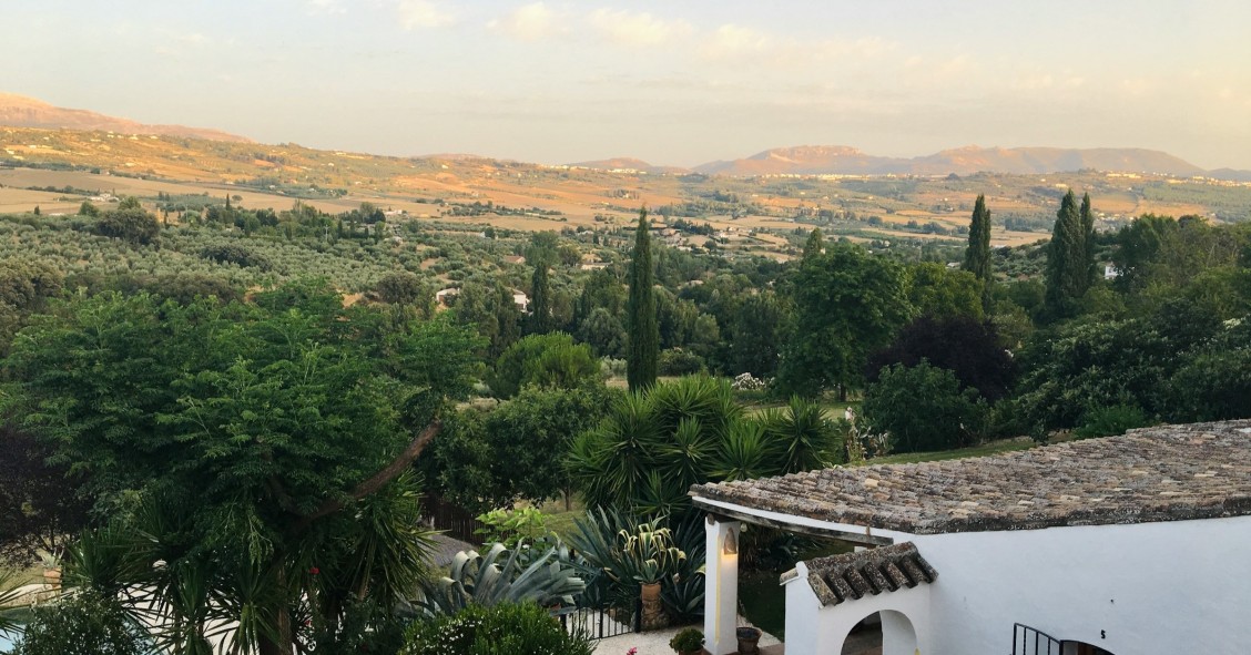 Living outside of Spain's big cities