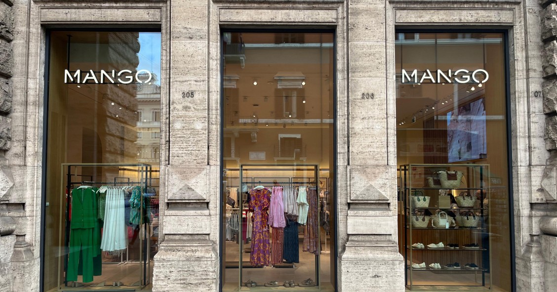 Tienda de Mango en la galería Alberto Sordi de Roma