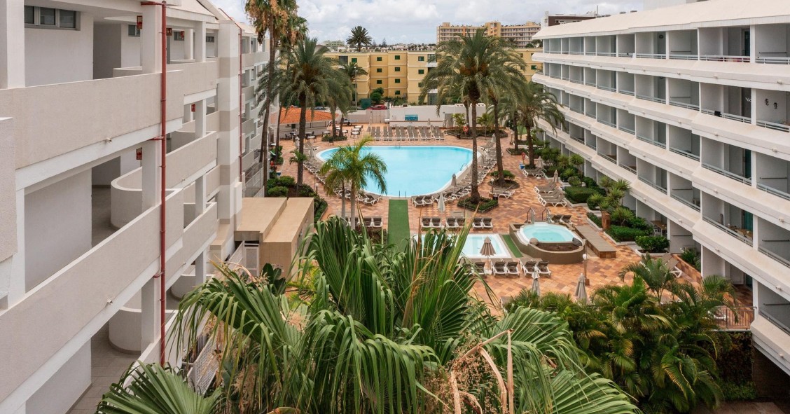 SmartRental abre su tercer hotel Akeah, el primer en Canarias