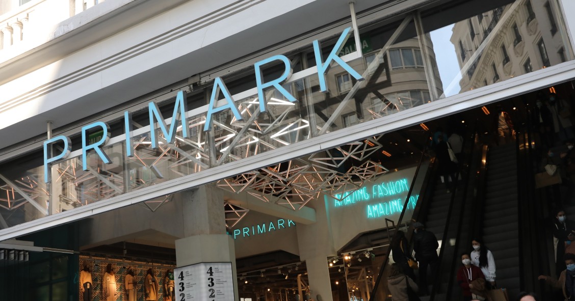 Archivo - Letrero del Primark de Gran Vía, en Madrid, (España)