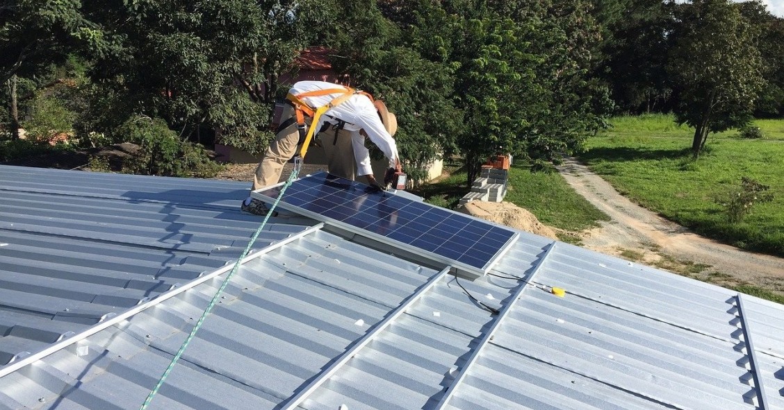 Archivo - UNEF celebra que MITECO establezca una vía para levantar moratorias de acceso a proyectos de autoconsumo