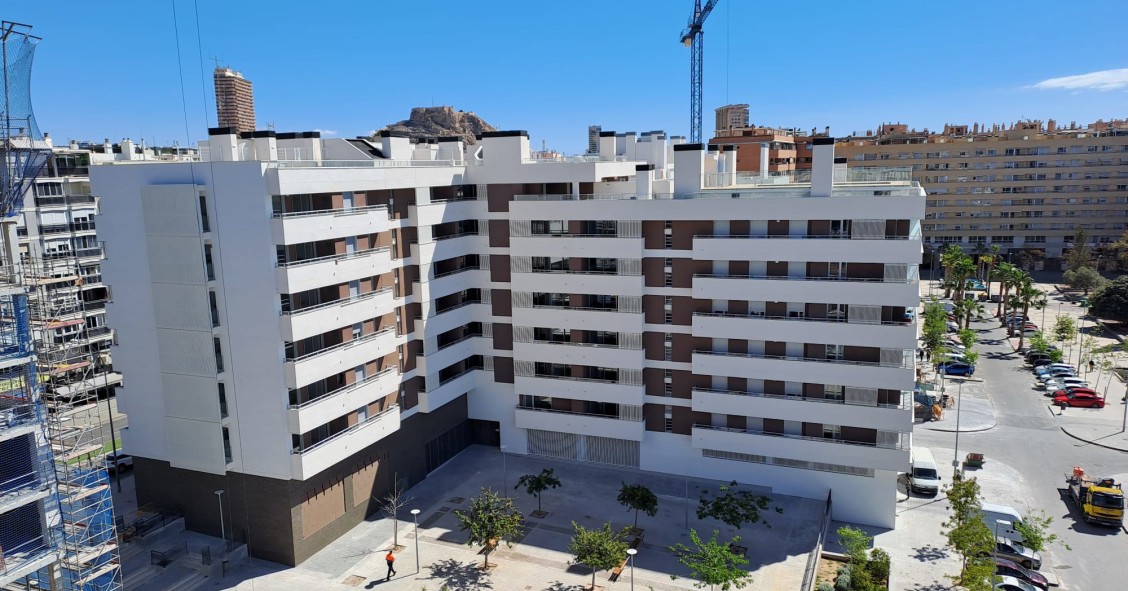 Archivo - Edificio Adamar promovido por Metrovacesa en el barrio Benalúa Sur de Alicante