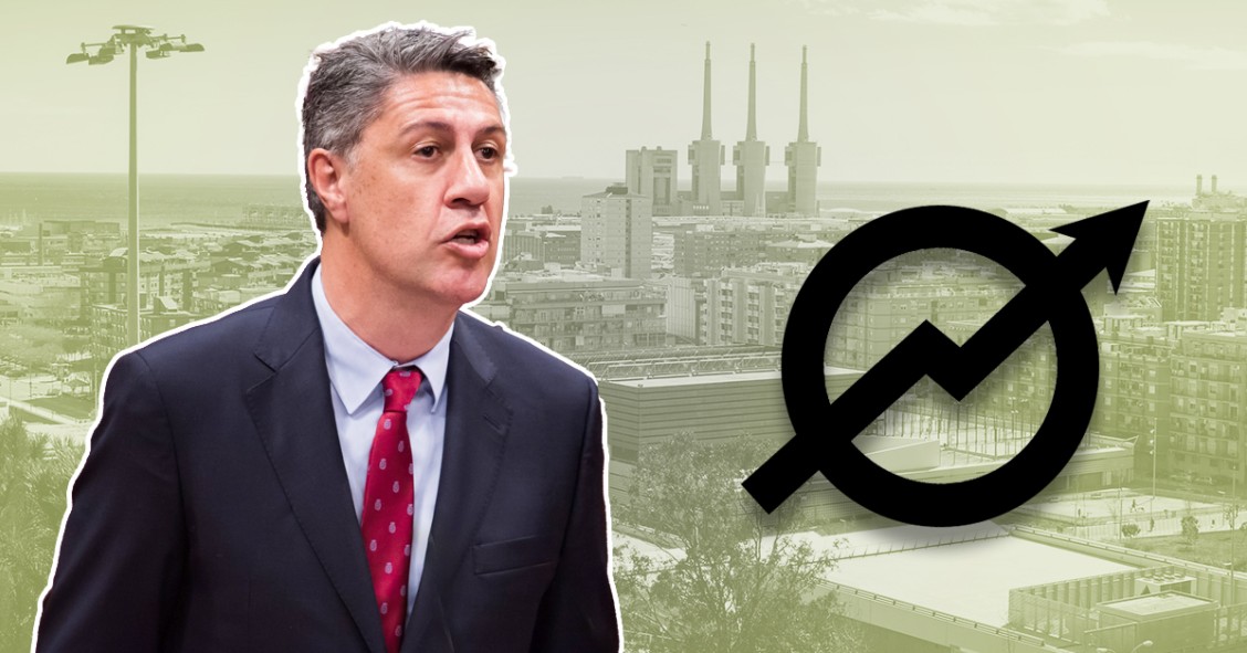 El alcalde de Badalona se toma la justicia por su mano y evita una okupación en directo