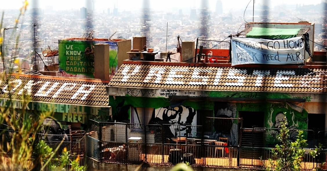 Averías en una casa okupada al lado de la mía, qué hacer