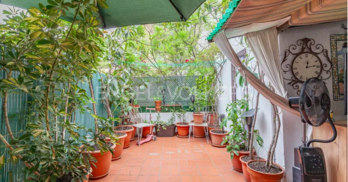 Piso de renta antigua en venta en Barcelona