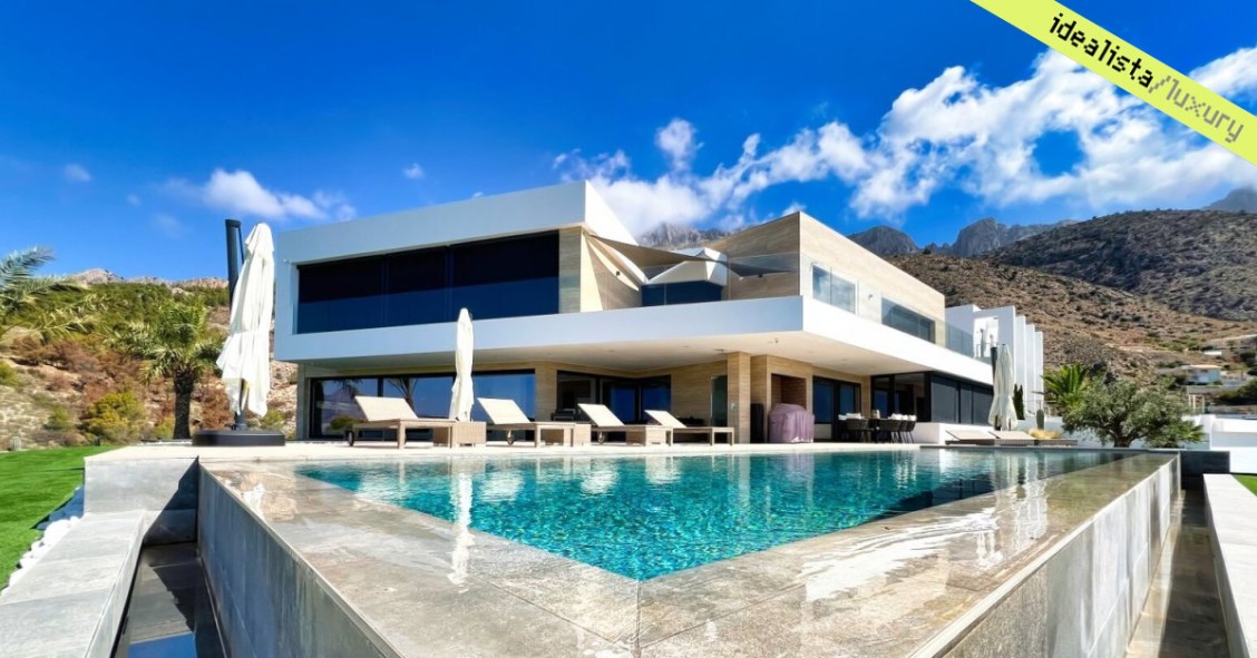 Luxury house prices in Spain