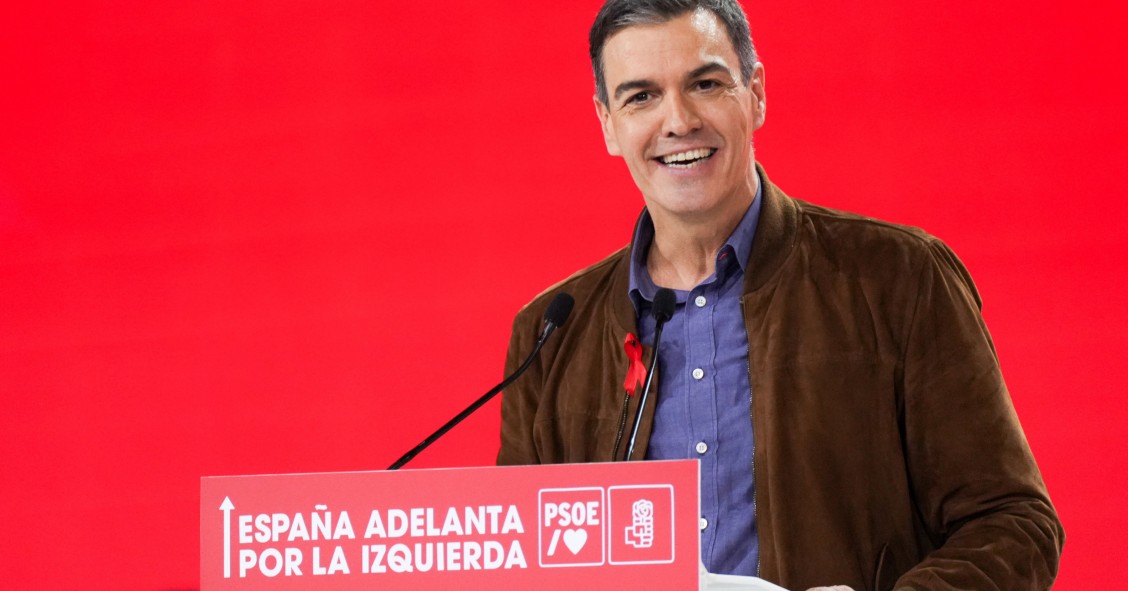 Archivo - El Presidente del Gobierno, Pedro Sánchez, durante la clausura del 41º Congreso Federal del PSOE en el Palacio de Congresos y Exposiciones. A 1 de diciembre de 2024, en Sevilla, Andalucía (España). 