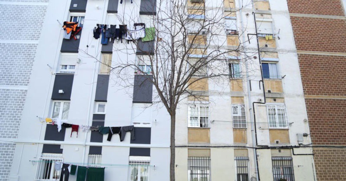 Archivo - Bloque de pisos en Alcorcón.
