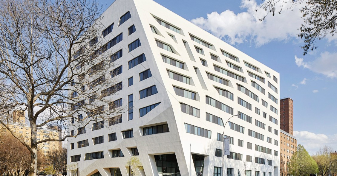 The Atrium at Sumner Houses ha sido llevado a cabo por el Studio Libeskind y se encuentra en Brooklyn.