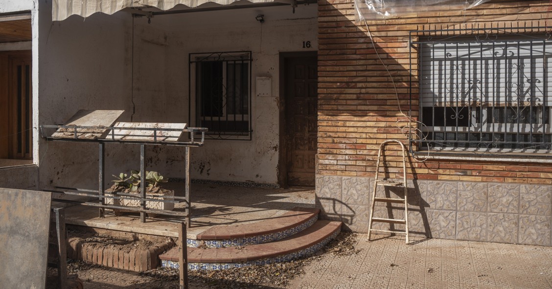 Archivo - Una casa afectada por la DANA en el barrio de la Fuente. 