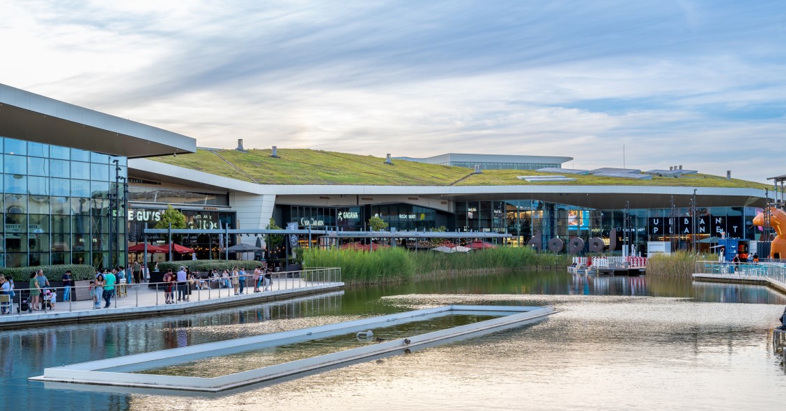 Archivo - Centro Comercial Lagoh, de Lar España