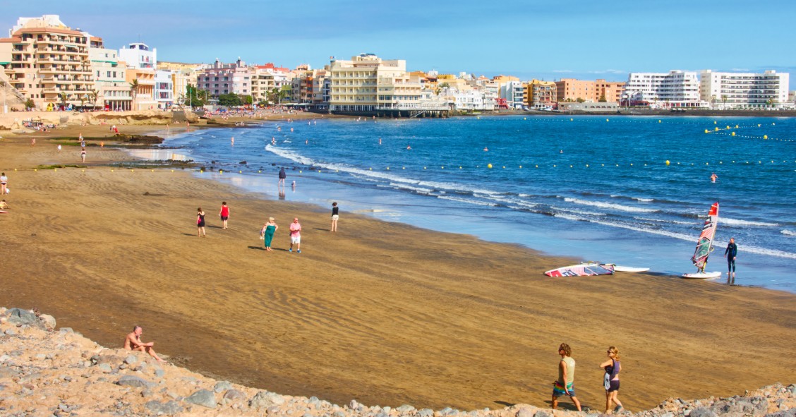 El Parlamento de Canarias inicia la tramitación de la ley de alquiler vacacional