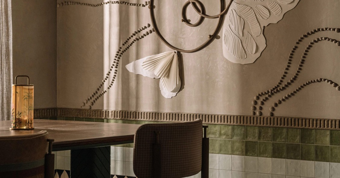 Ubicada en Chennai (Tamil Nadu), Pennyroyal Tea es una casa familiar de dos plantas diseñada por el estudio Multitude of Sins.