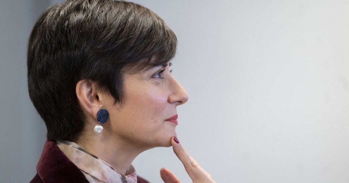 La ministra de Vivienda y Agenda Urbana, Isabel Rodríguez, asiste a la firma del acuerdo de compraventa para la instalación de un Centro de Datos, en la sede de SEPES, a 19 de diciembre de 2024, en Madrid (España). 