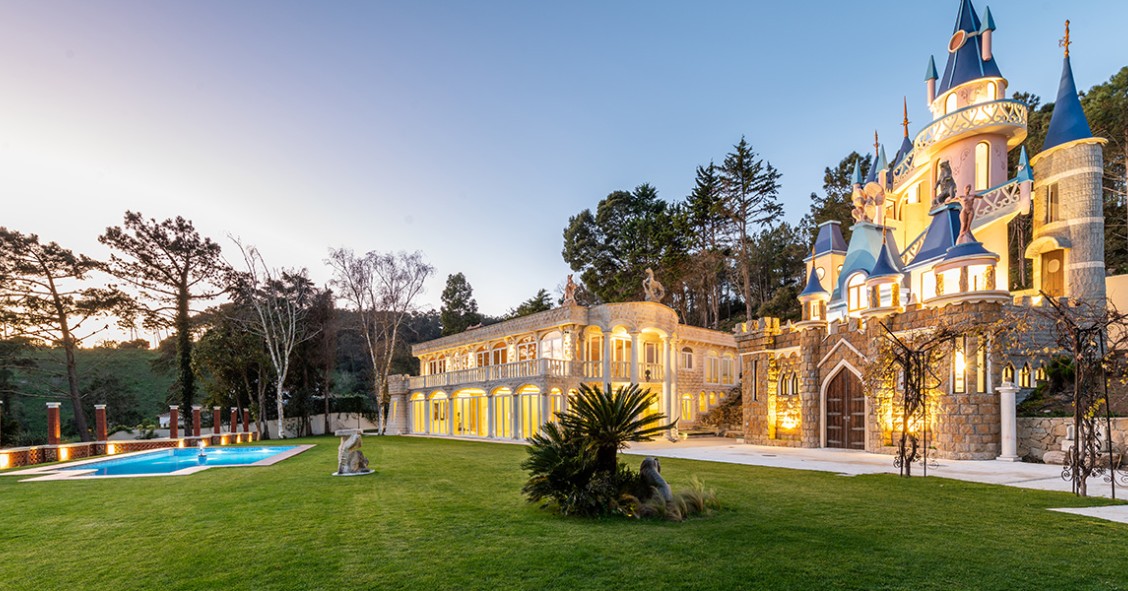 Mansión de lujo en venta en Portugal con castillo Disney