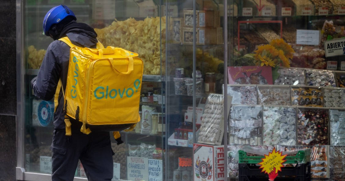 Un repartidor de Glovo