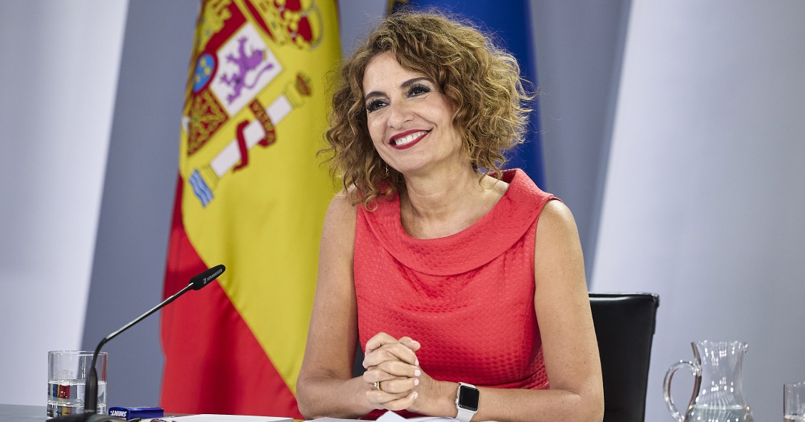 La vicepresidenta primera y ministra de Hacienda, María Jesús Montero, durante una rueda de prensa posterior a la reunión del Consejo de Ministros, a 2 de septiembre de 2025, en Madrid (España). El presidente del Gobierno, ha anunciado que el Consejo de M