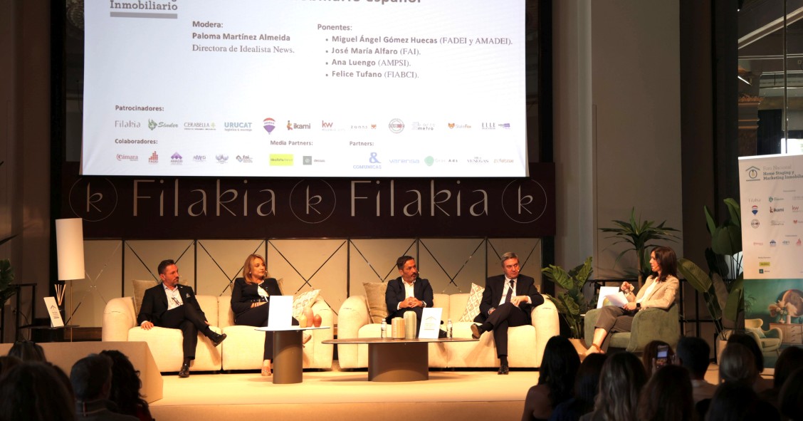 (De izq. a dch.): Felice Tufano (FIABCI Europa), Ana Luengo (AMPSI), José María Alfaro (FAI), Miguel Ángel Gómez Huecas (FADEI) y Paloma Martínez-Almeida (idealista/news)