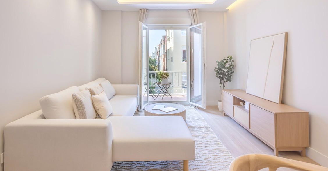 Las viviendas más asequibles pierden peso en el mercado mientras se duplican las más caras