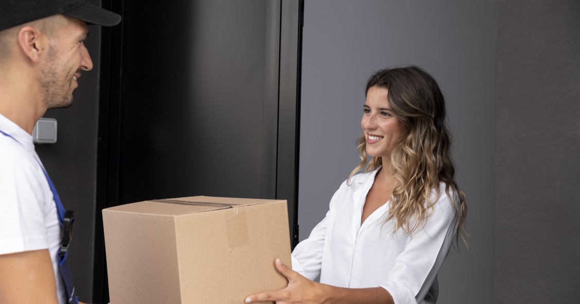 ¿Tiene obligación el conserje de recoger los paquetes?