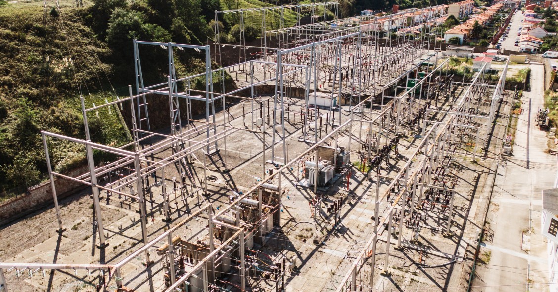 Subestación eléctrica vista desde arriba