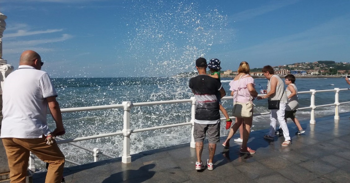 Archivo - Playa de San Lorenzo