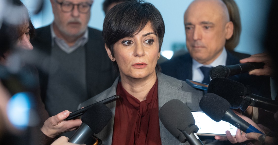 La ministra de Vivienda y Agenda Urbana, Isabel Rodríguez, comparece ante la Comisión de Vivienda y Agenda Urbana para dar cuenta de la acción de su departamento y de las actuaciones de la Entidad Estatal CASA47, a 30 de enero de 2026, en Madrid (España).