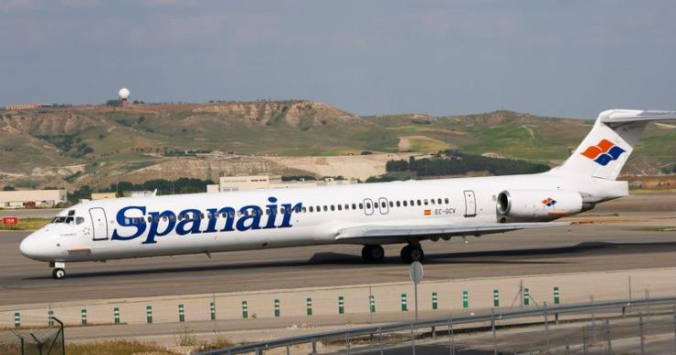 spanair dejará 15 aviones en tierra durante otoño La aerolínea Spanair suprimirá el 1.100 empleos, el 25% de su plantilla