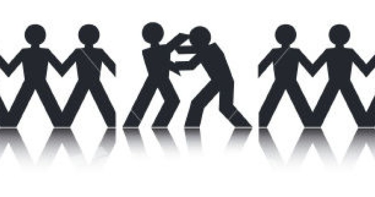 ¿Quién vende más barato? Batalla encarnizada entre promotoras y bancos