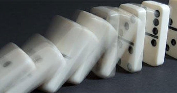 Jubilados sin casa por avalar el piso de sus hijos