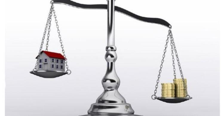 Para salir de la crisis "es necesario que el gobierno no impida el ajuste del precio de la vivienda"