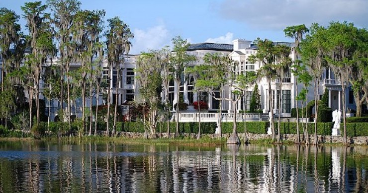 La casa más grande de eeuu sale a la venta... ¡Sin acabar! (Fotos)