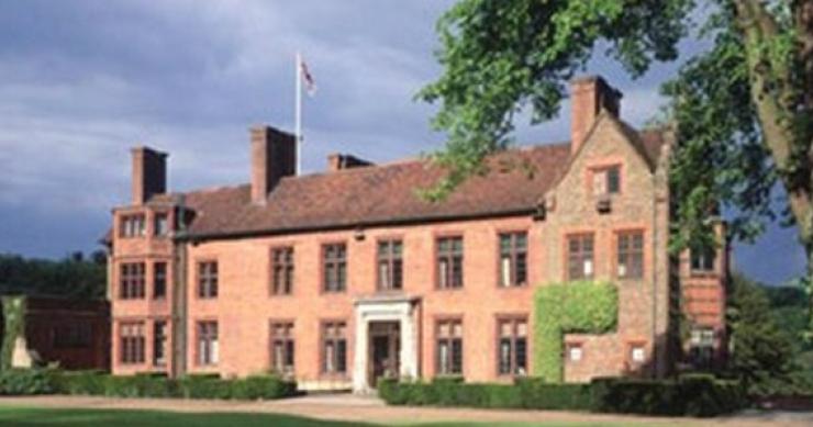 Reconstruída la casa de winston churchill en Inglaterra (fotos)