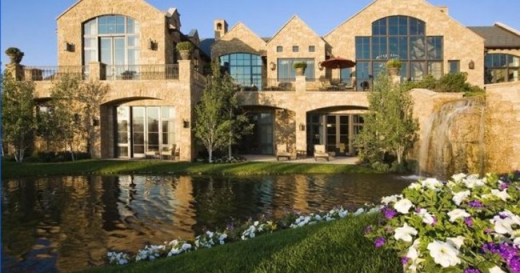 Finca del siglo xviii en plena pradera de colorado