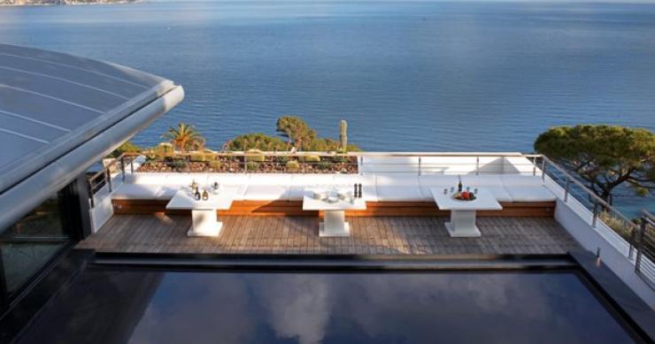 Villa de lujo en primera línea de la costa azul (Francia) 