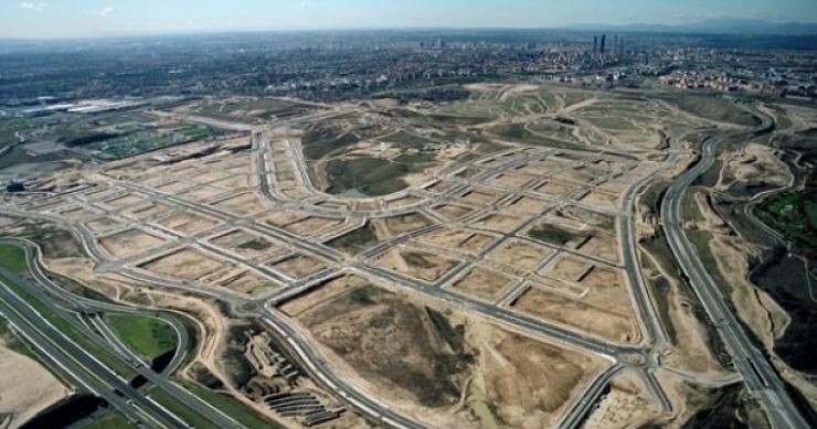 imagen aérea del pau de valdebebas (madrid) No pesan los pisos, pesan los suelos